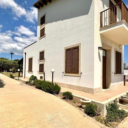 Il Frantoio Di Avola Apartment Luaran gambar