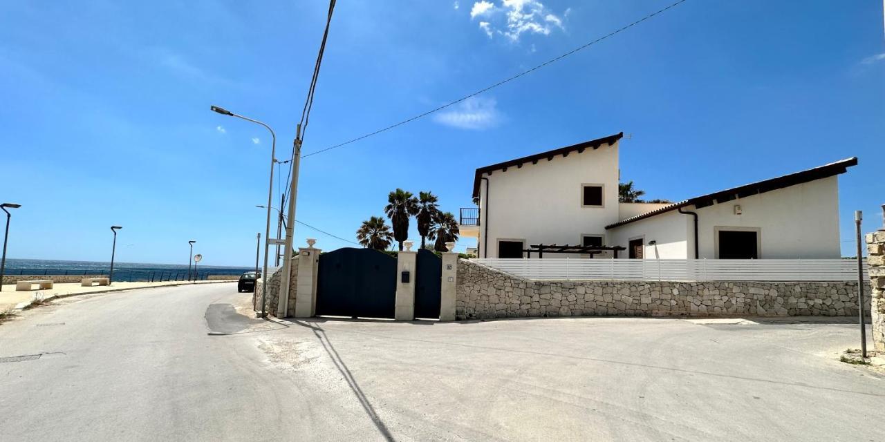 Il Frantoio Di Avola Apartment Luaran gambar