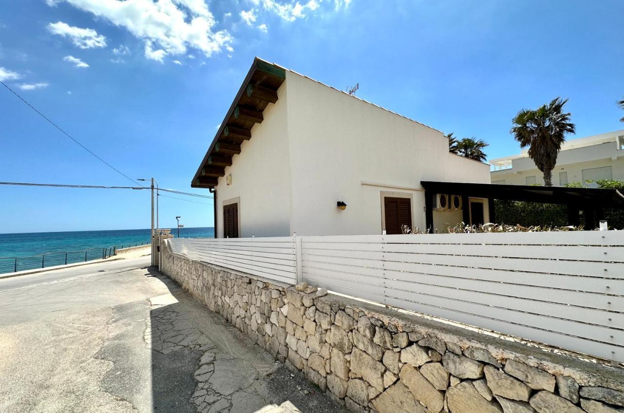 Il Frantoio Di Avola Apartment Luaran gambar